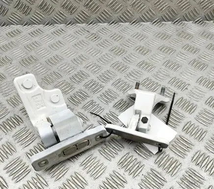 Mercedes-Benz C W205 Rear door hinge set A2057300137 A2057300337
