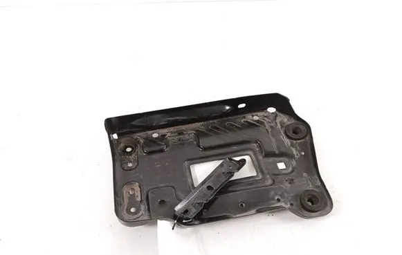 Battery bracket