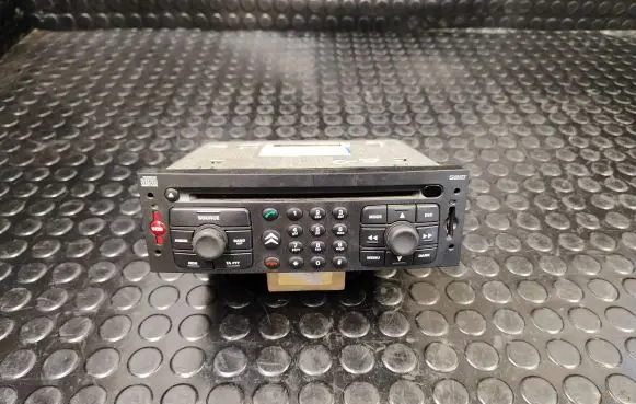 Citroen C8 Radio/CD/DVD/GPS head unit 14983350XT