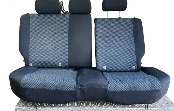 Subaru Impreza II Rear seat 