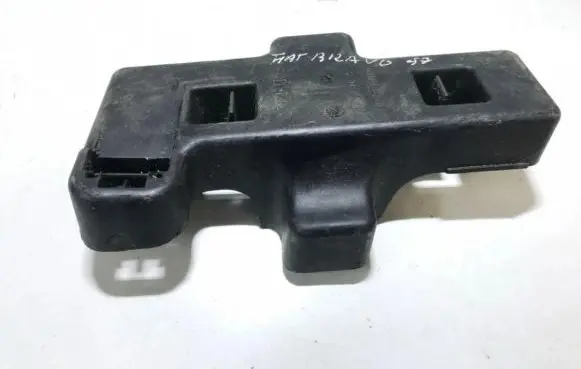 Fiat Bravo - Brava Tail light bulb cover holder 37200751d
