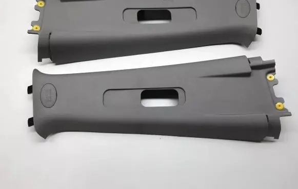 Hyundai Tucson JM (B) pillar trim (top) 858302E200 858402E200