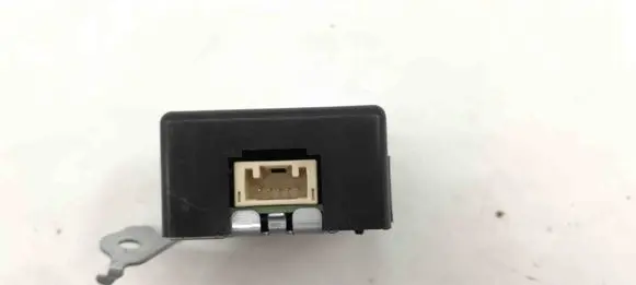 Toyota Yaris Other devices 897410D080