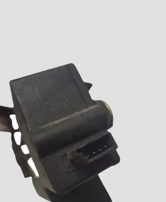 BMW 5 E39 Tailgate/trunk/boot lock/catch/latch 816882