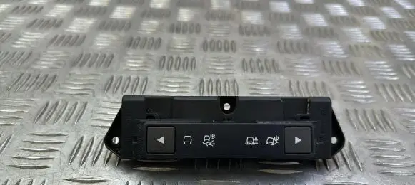 Land Rover Evoque I A set of switches BJ3214B596AC