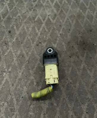 Subaru Outback Airbag deployment crash/impact sensor 98235AG060 76249WPST