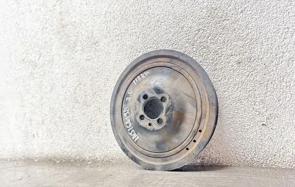 Opel Insignia A Crankshaft pulley 55563401 7012011 164806