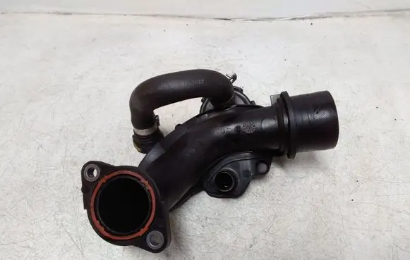Nissan Note (E11) Breather/breather pipe/hose 8200879750 8200323338