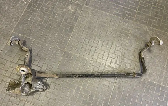 Volkswagen PASSAT B5 Front anti-roll bar/sway bar