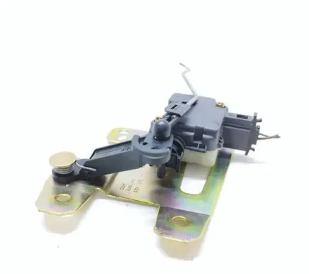 Volkswagen Touareg I Tailgate boot lock/latch motor 7L6827425