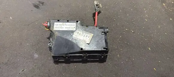 Volvo V50 Fuse box set 8688040 518818000