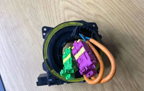 Volvo XC70 Airbag slip ring squib (SRS ring) 30798167