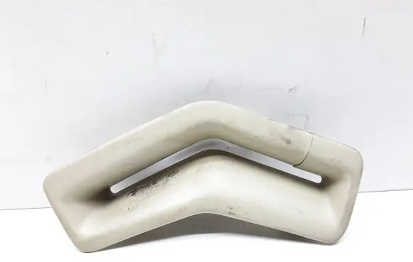 Volvo S80 Seat belt trim 