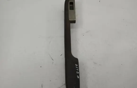 Nissan X-Trail T30 Electric window control switch 829488H300X