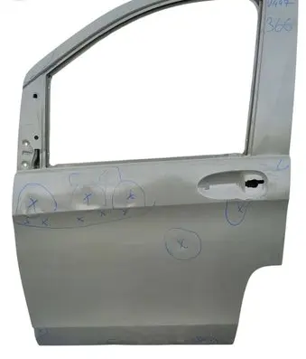 Mercedes-Benz V Class W447 Front door 447720005