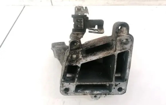Mercedes-Benz ML W164 Engine mounting bracket A6422230304