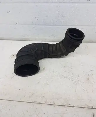 Volvo S60 Air intake hose/pipe 08634143