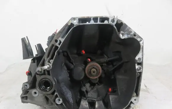 Nissan Note (E11) Manual 6 speed gearbox JR5140