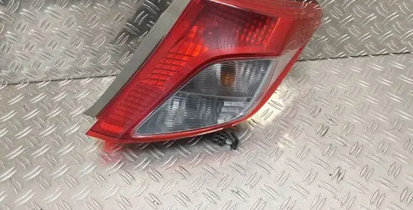 Toyota Yaris Rear/tail lights