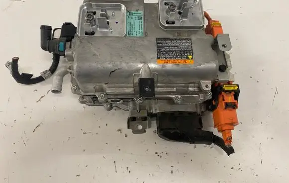 Hyundai Ioniq Voltage converter inverter 366002B205