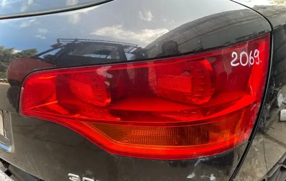Audi Q7 4L Tailgate rear/tail lights