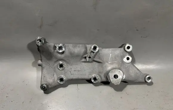 Porsche Macan (95B) Engine mounting bracket 94610202530 94610222532 9461022257R