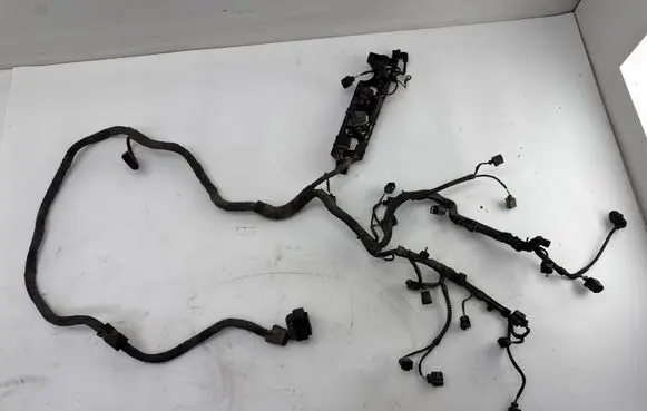 Volkswagen PASSAT B7 Engine installation wiring loom