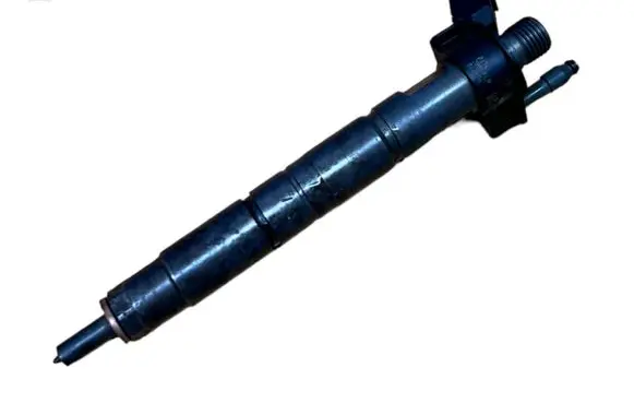 BMW 5 F10 F11 Fuel injector 7805428 445116024
