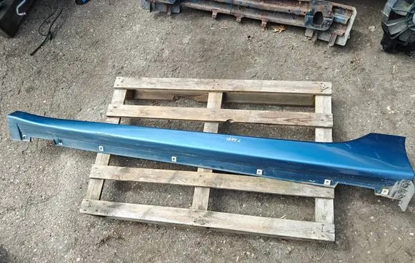 Hyundai i40 Sill 877513Z000