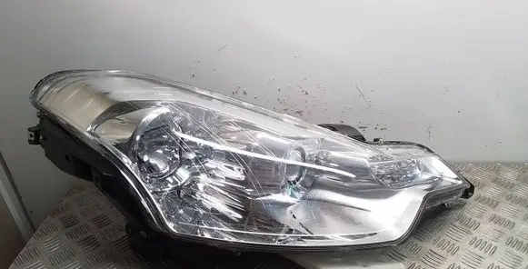 Citroen C-Crosser Headlight/headlamp P7143
