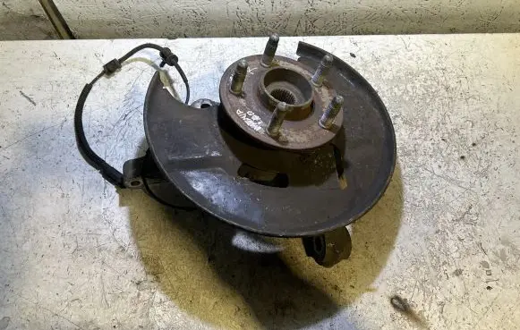Opel Insignia A Front wheel hub