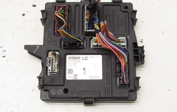 Nissan Juke II F16 Comfort/convenience module 284B26PA1B