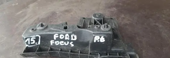 Ford Focus Rear bumper mounting bracket JX7B17D980A1