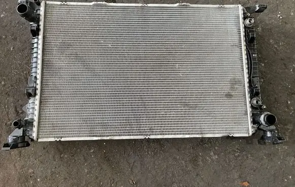 Audi Q5 SQ5 Coolant radiator VP7TBH8005DJ 8K0121251AA