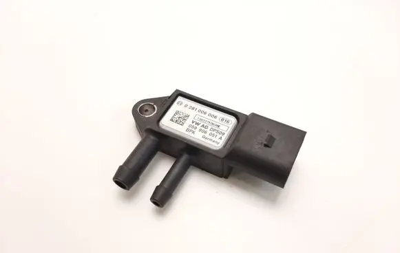 Volkswagen Touareg II Exhaust gas pressure sensor 0281006006 059906051A