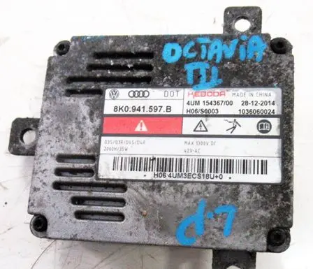 Skoda Octavia Mk3 (5E) Headlight ballast module Xenon 8K0941597B
