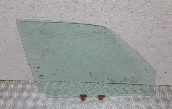Nissan Juke I F15 Front door window glass four-door 803001KK0A 43R007951