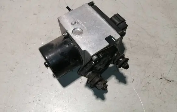 Volkswagen PASSAT B6 ABS Pump 3C0614095Q