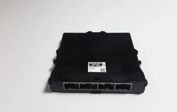 Toyota Yaris Other control units/modules 899810D010