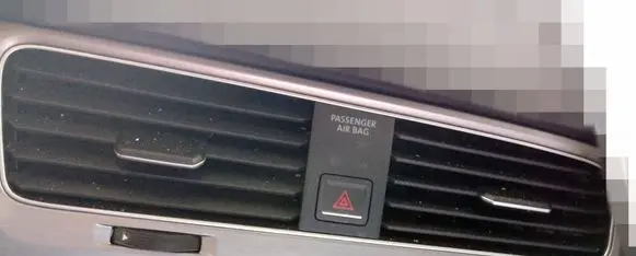 Volkswagen Golf VII Rear air vent grill 