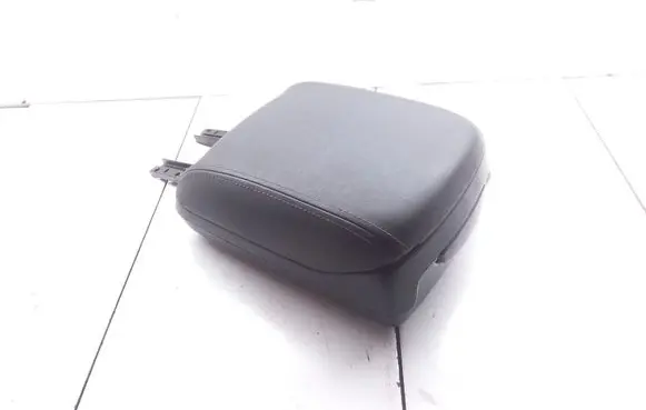 Volvo V50 Armrest 