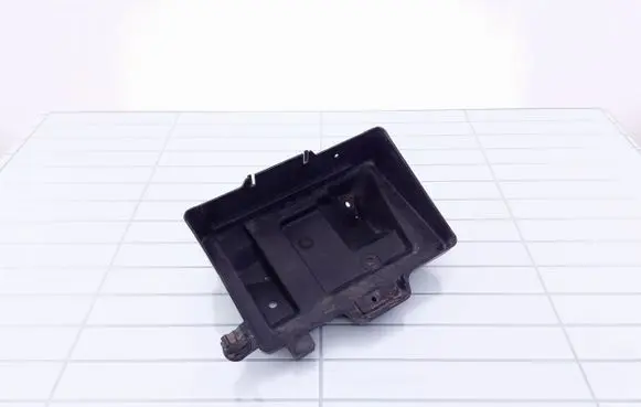 Opel Astra G Battery tray 09132098 7004330