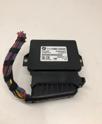 BMW 5 F10 F11 Hand brake control module 6850846 32620247A 0102891012