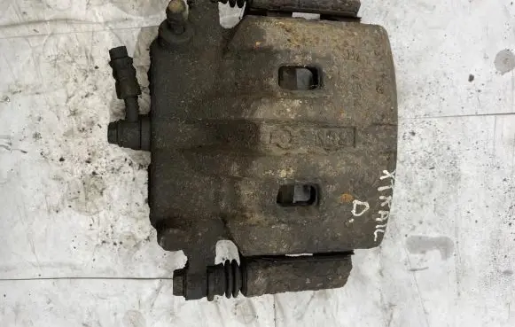 Nissan X-Trail T30 Front brake caliper
