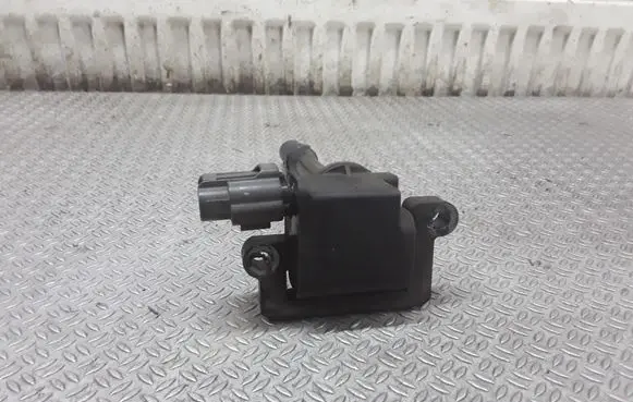 Mitsubishi Carisma High voltage ignition coil H6T12271