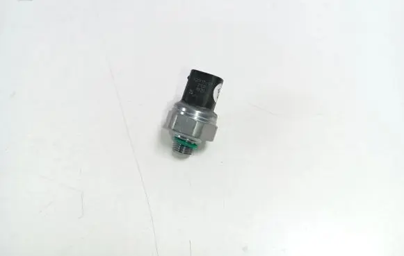 BMW X1 F48 F49 Air conditioning (A/C) pressure sensor 9323658