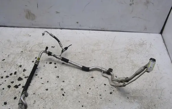 KIA Ceed Air conditioning (A/C) pipe/hose 97775-J7300