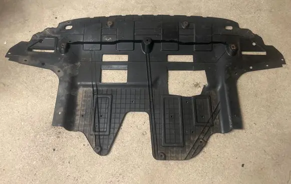 Hyundai i20 (GB IB) Engine splash shield/under tray 2046302883 29110JC000