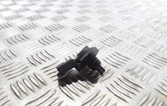Audi A4 S4 B5 8D Air pressure sensor 0281002326 059906051