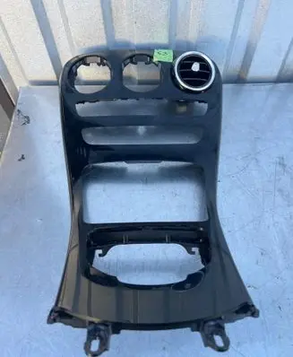Mercedes-Benz C W205 Center console A2056805107